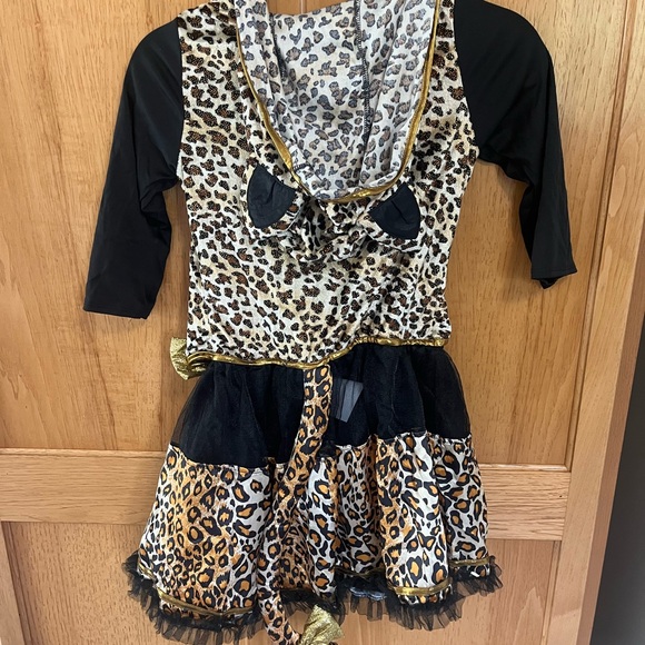Leopard Print Kids Halloween Costume - Picture 6 of 6